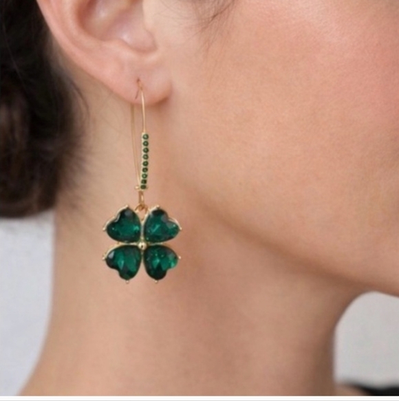 Betsey Johnson Dark💚 Green Clover Earrings/ NWB Dangling Earrings✨️💚☘️ - Picture 2 of 14